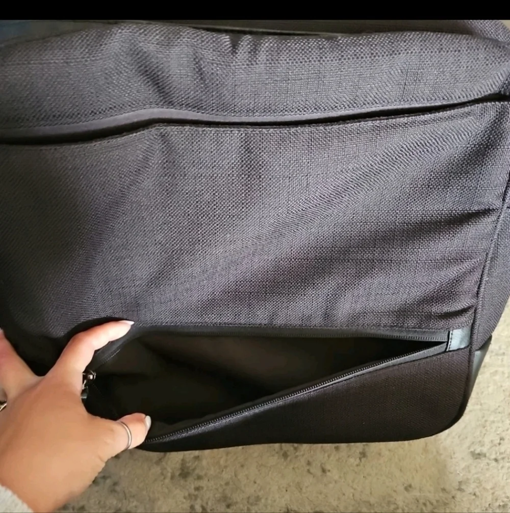 Nuna Unisex Black Diaper Bag/Backpack